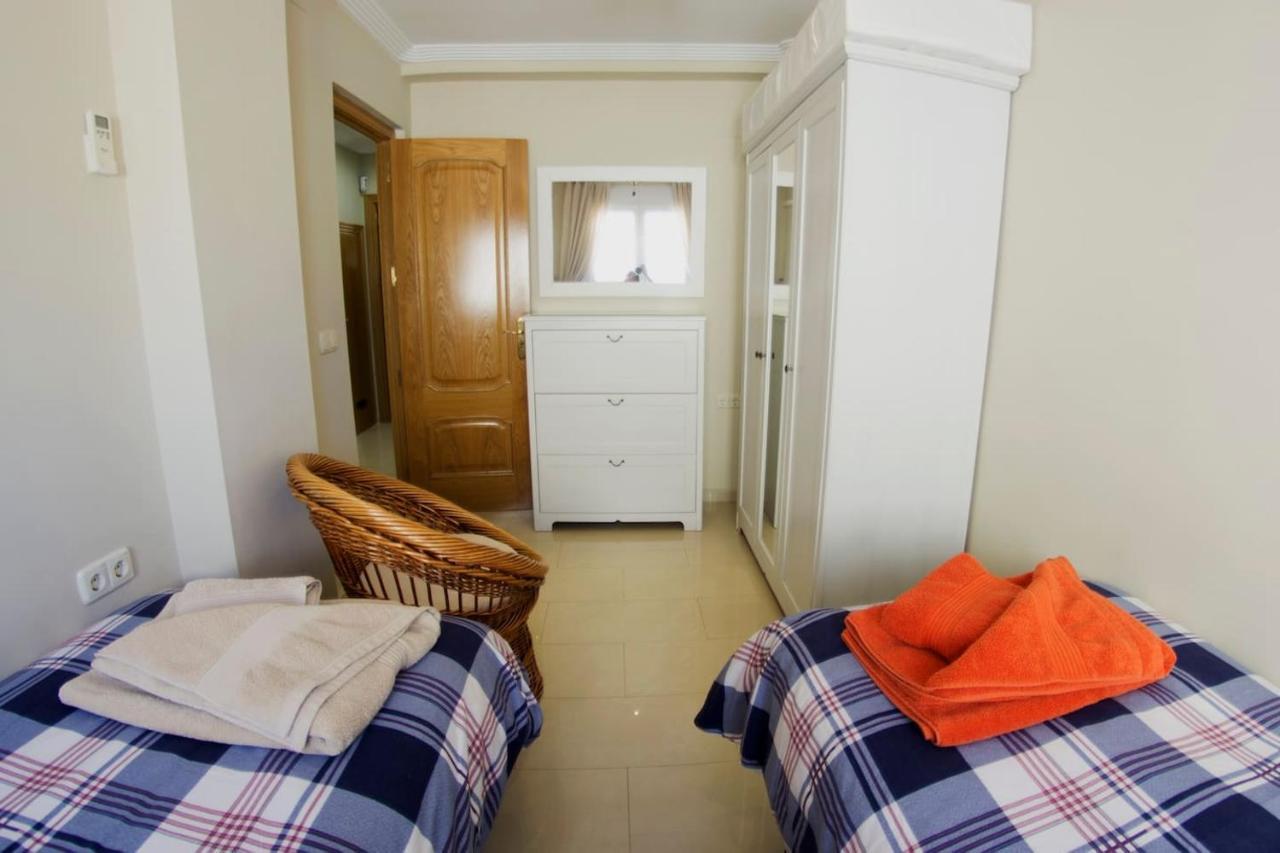 Mcgomez House Appartement Málaga Buitenkant foto